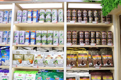 南國食品海口美蘭機(jī)場特產(chǎn)直營店開業(yè)啦